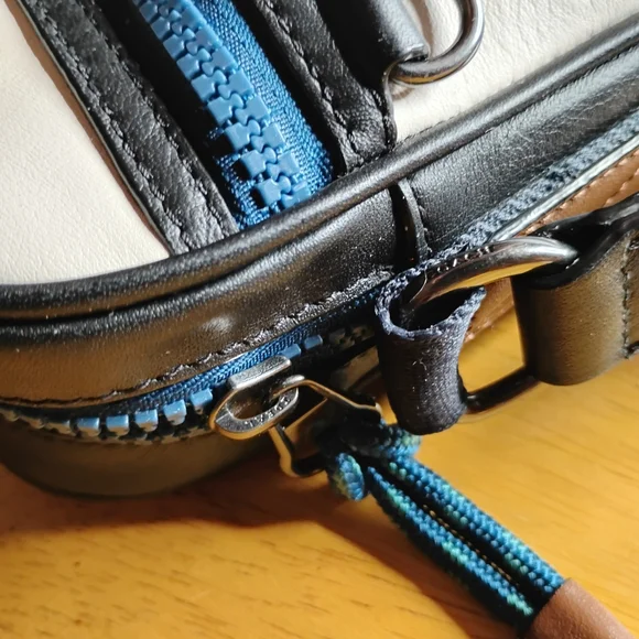 Coach Terrain Colorblock Cream And Black Leather Crossbody